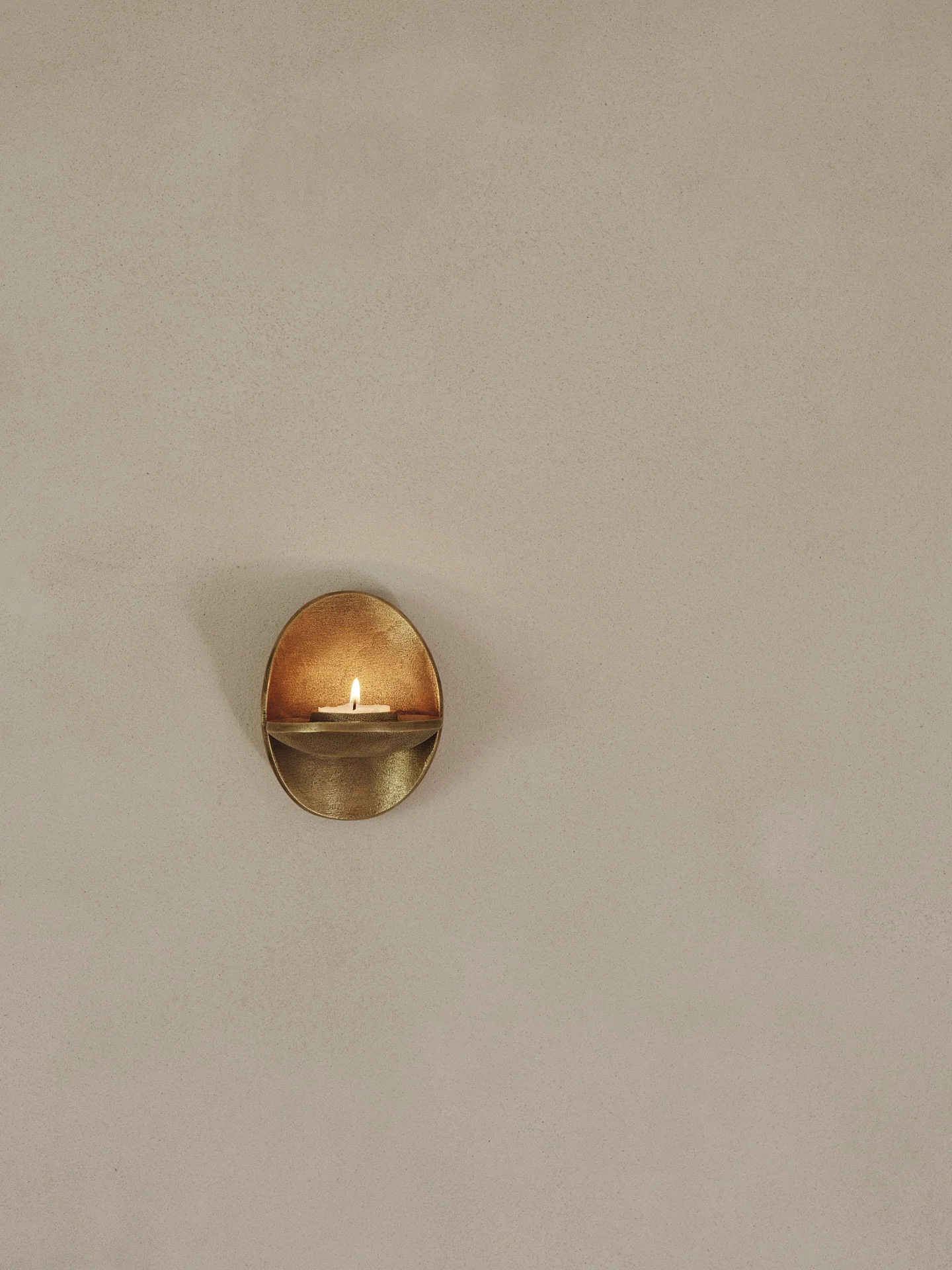 Agapé Wall Tealight Holder - Brass Finish - Image 3