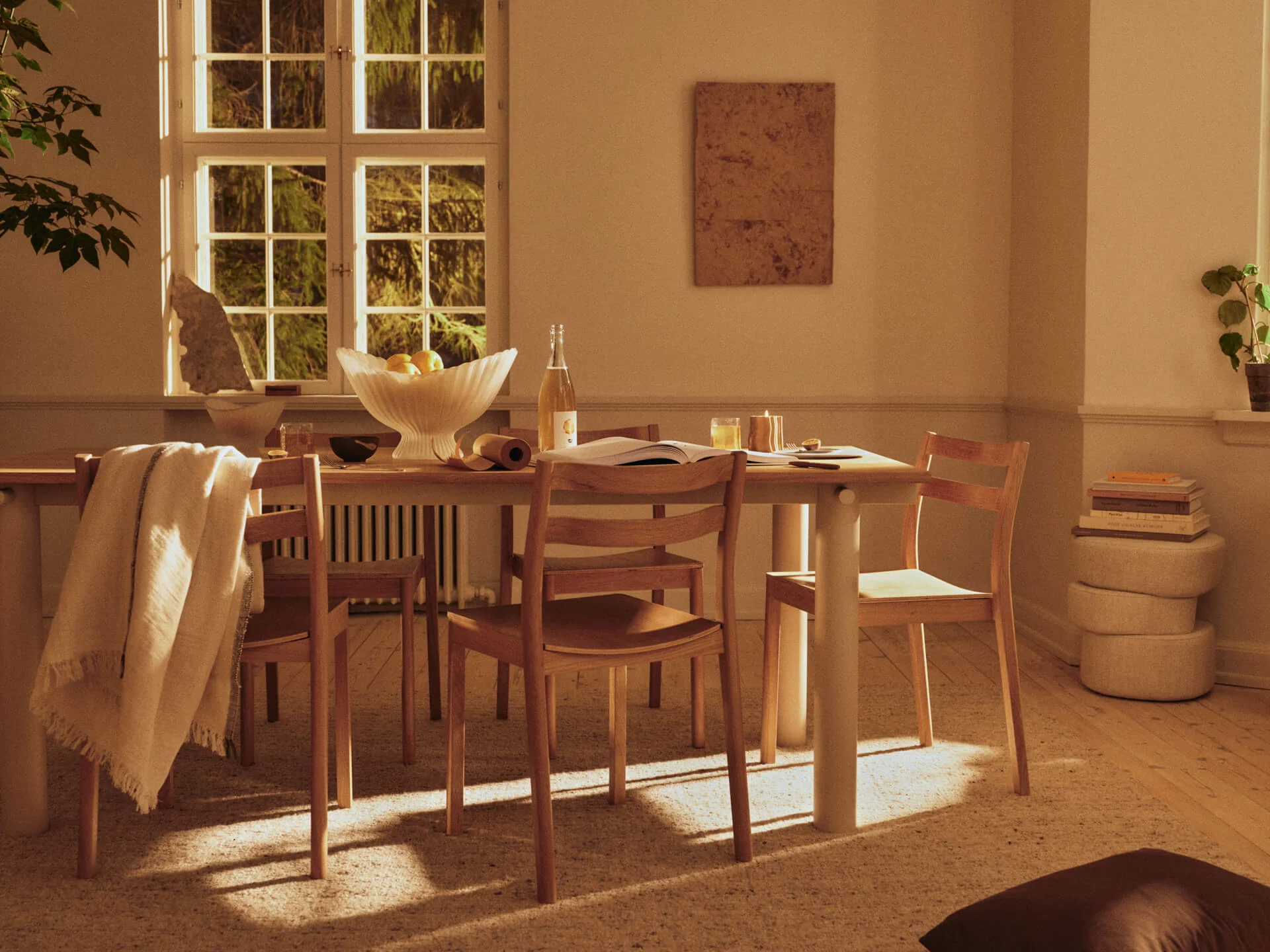Atura Dining Table - Light Cashmere/Natural Oak Veneer - Image 2