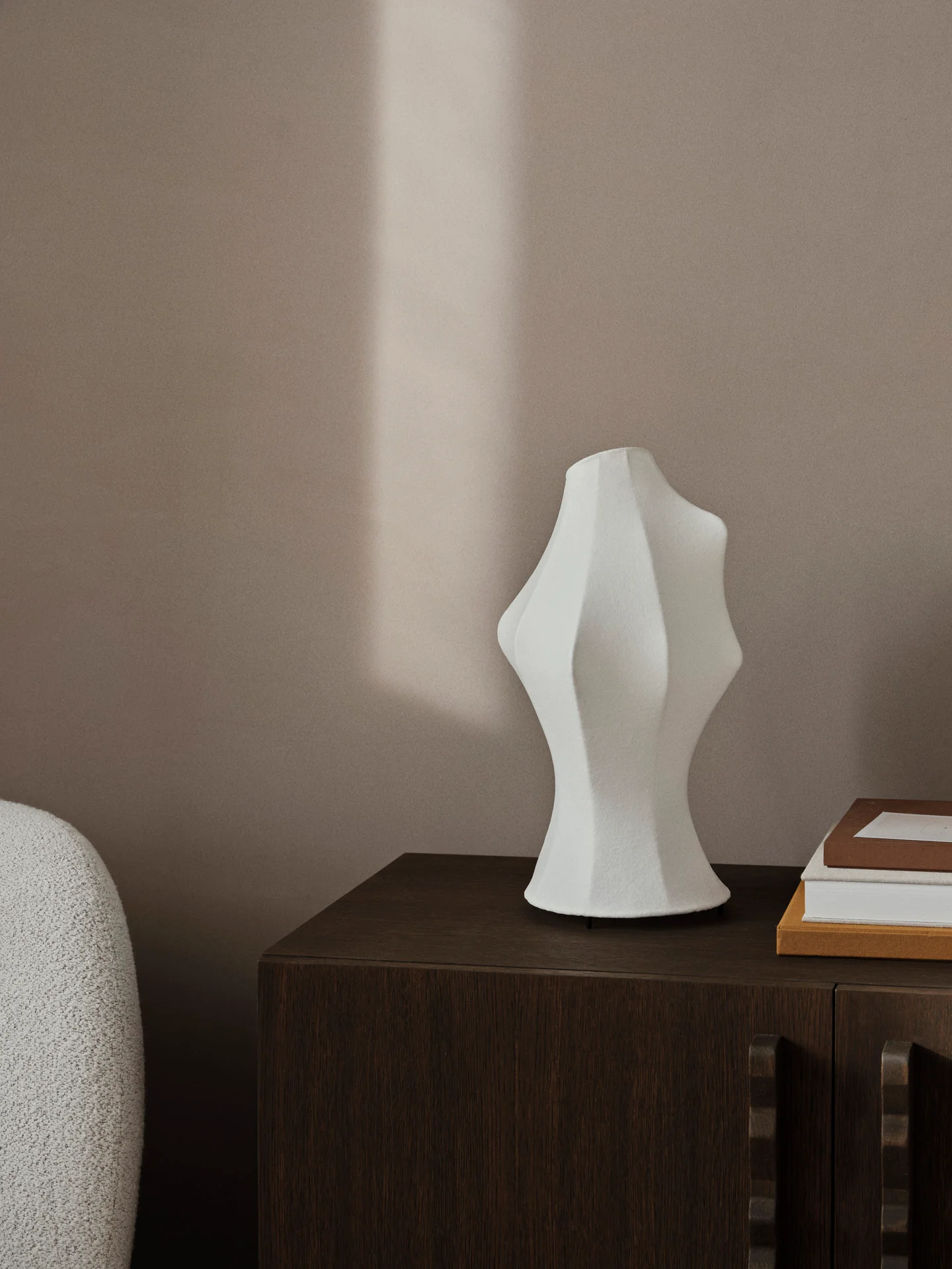 Dae Table Lamp - White - UL - Image 3