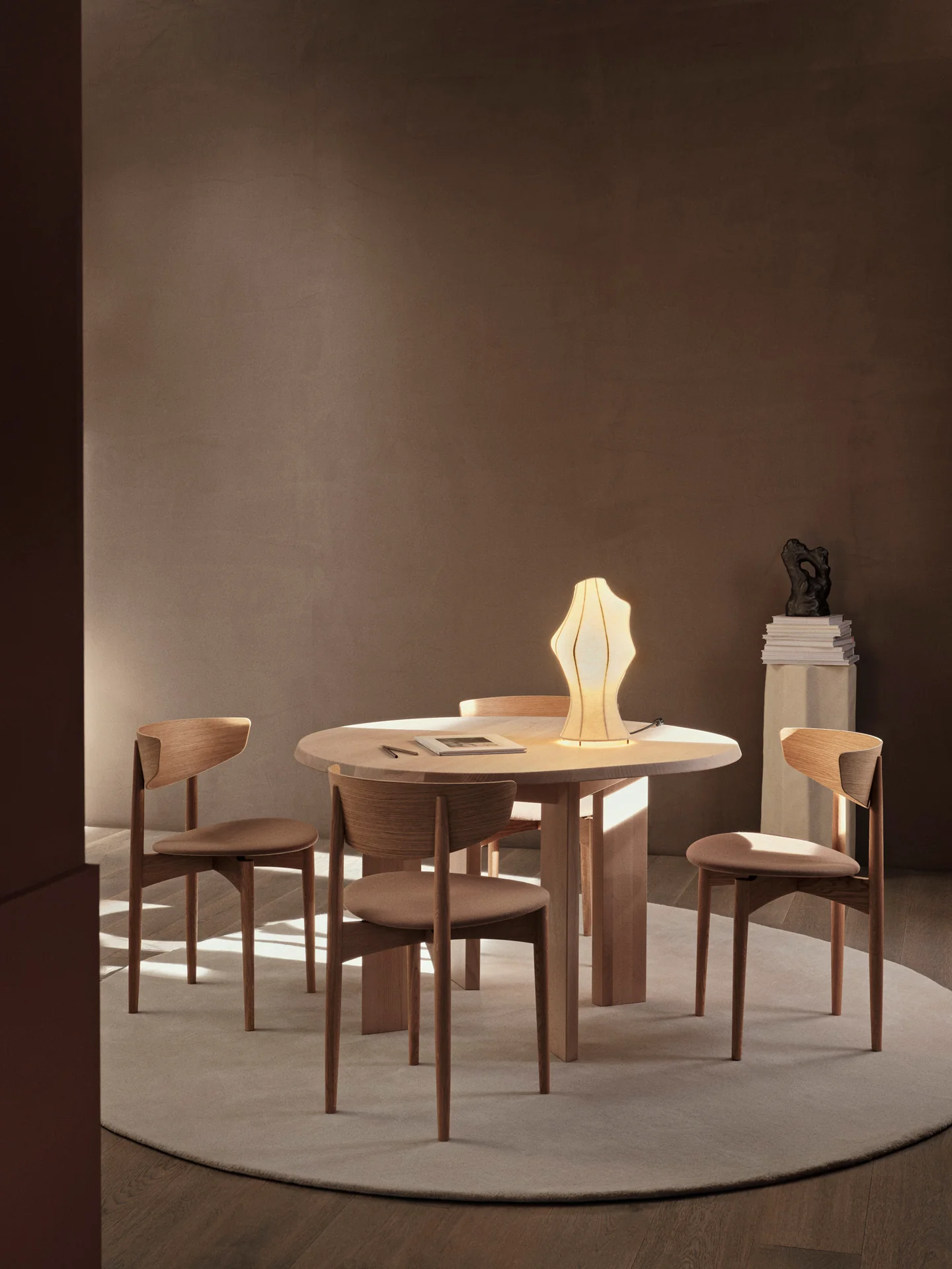 Dae Table Lamp - White - UL - Image 4