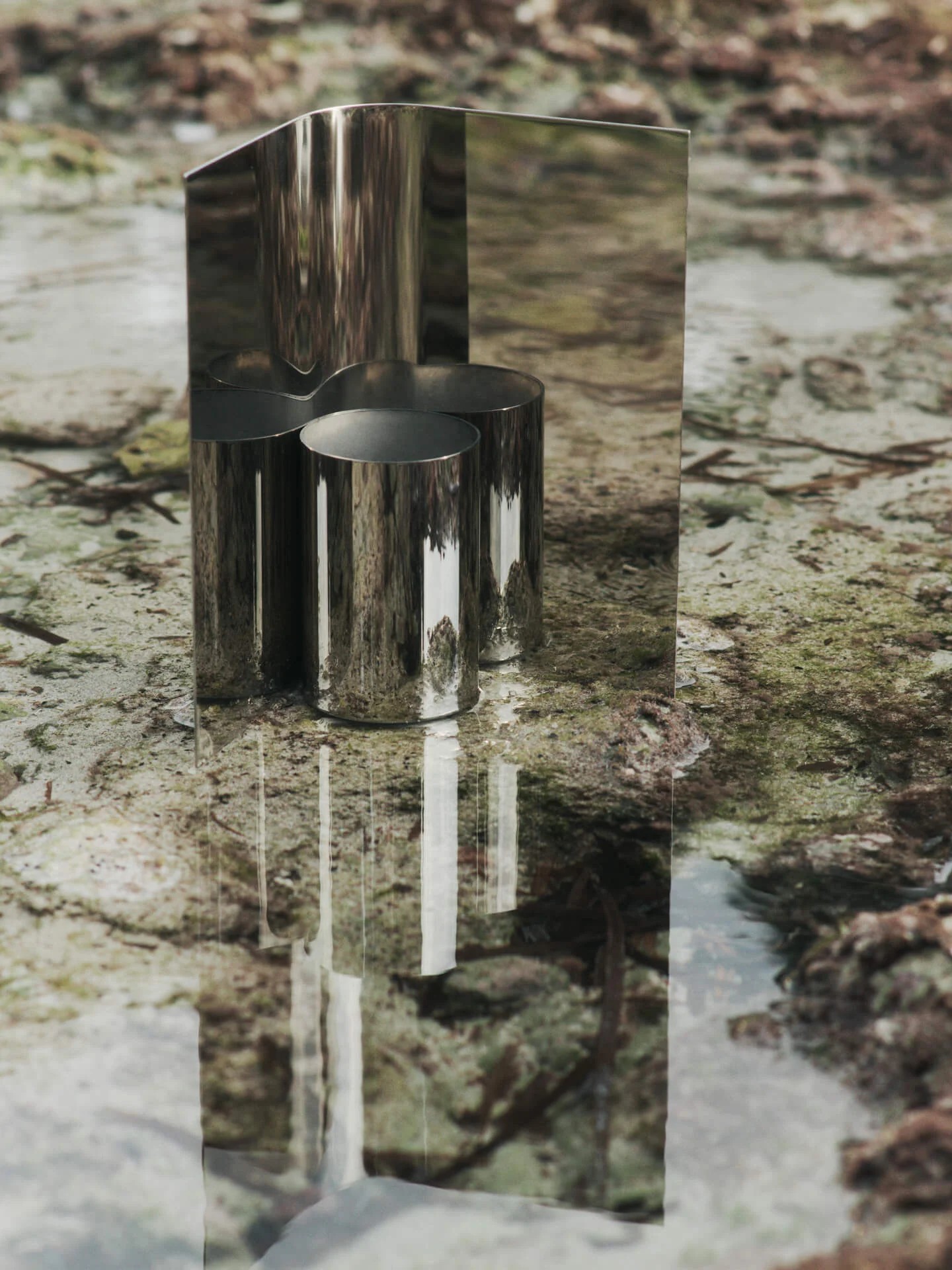 Eddy Vase - Mirror Polished - Image 4