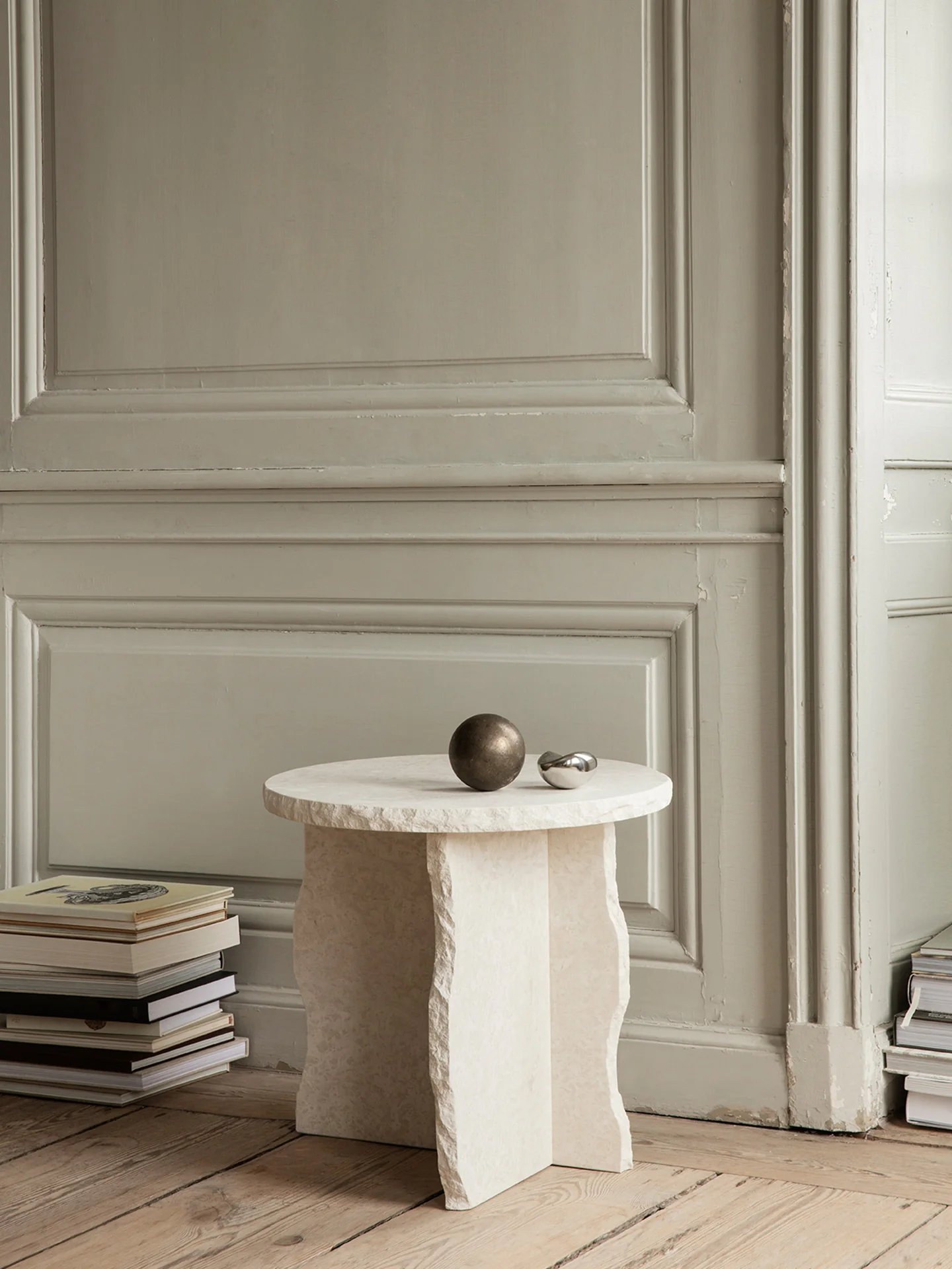 Mineral Sculptural Table - Bianco Curia - Image 3