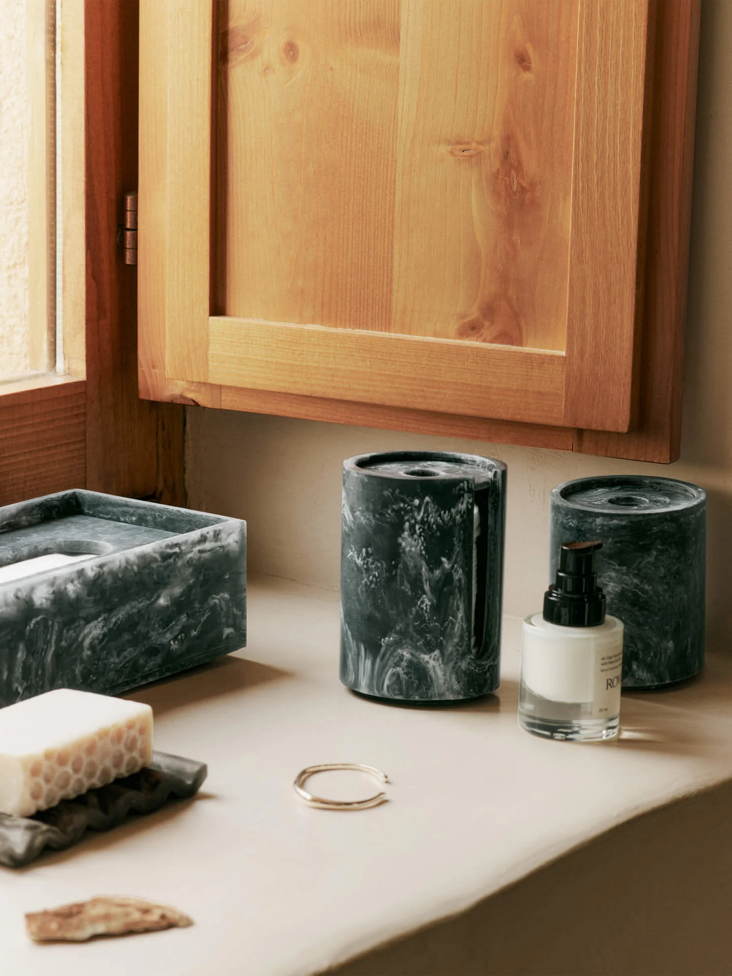 Mist Container - Charcoal - Image 2