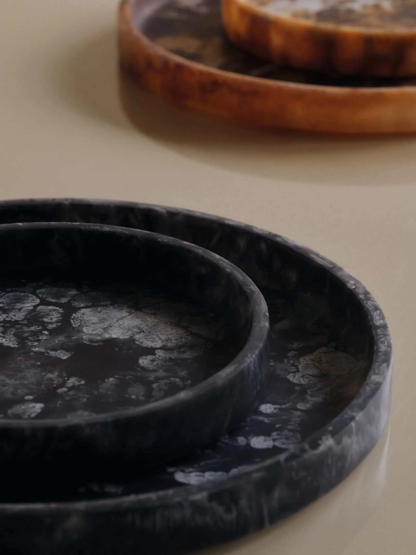 Mist Round Tray - Charcoal - Image 3