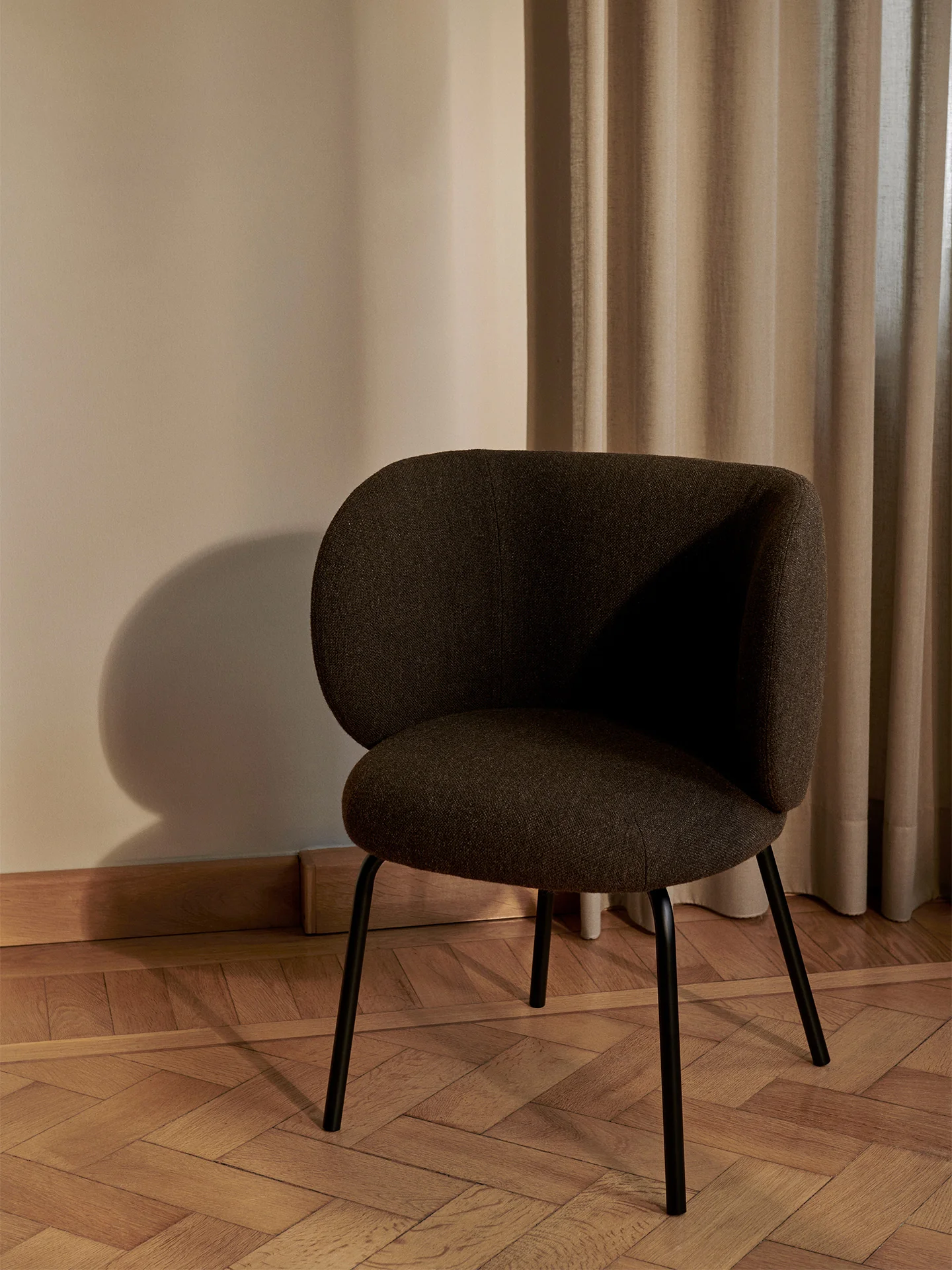 Rico Dining Chair - Black - Hallingdal - Dark Grey/Brown - US - Image 2
