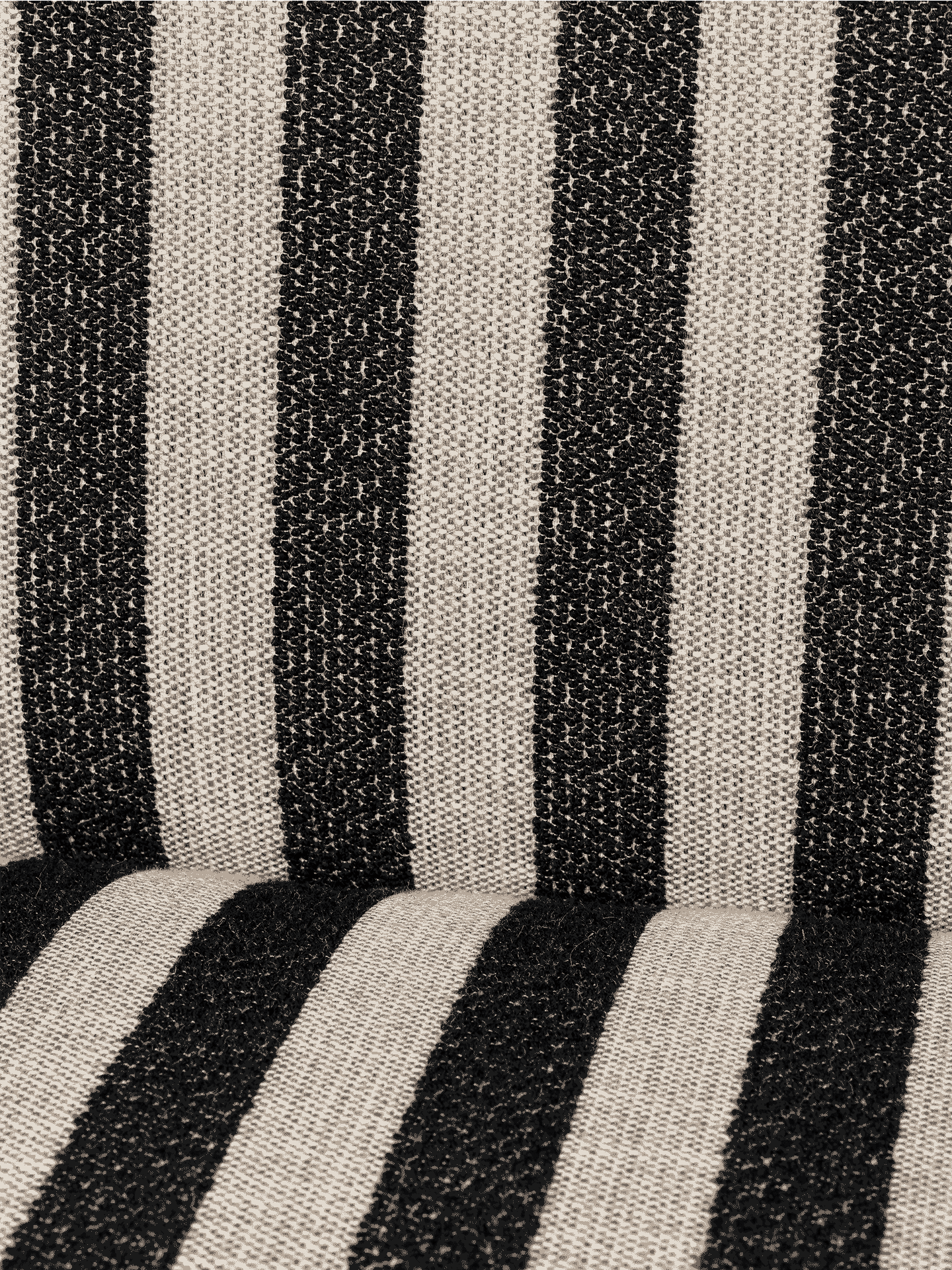 Rico Lounge Chair - Louisiana - Sand/Black - US - Image 4