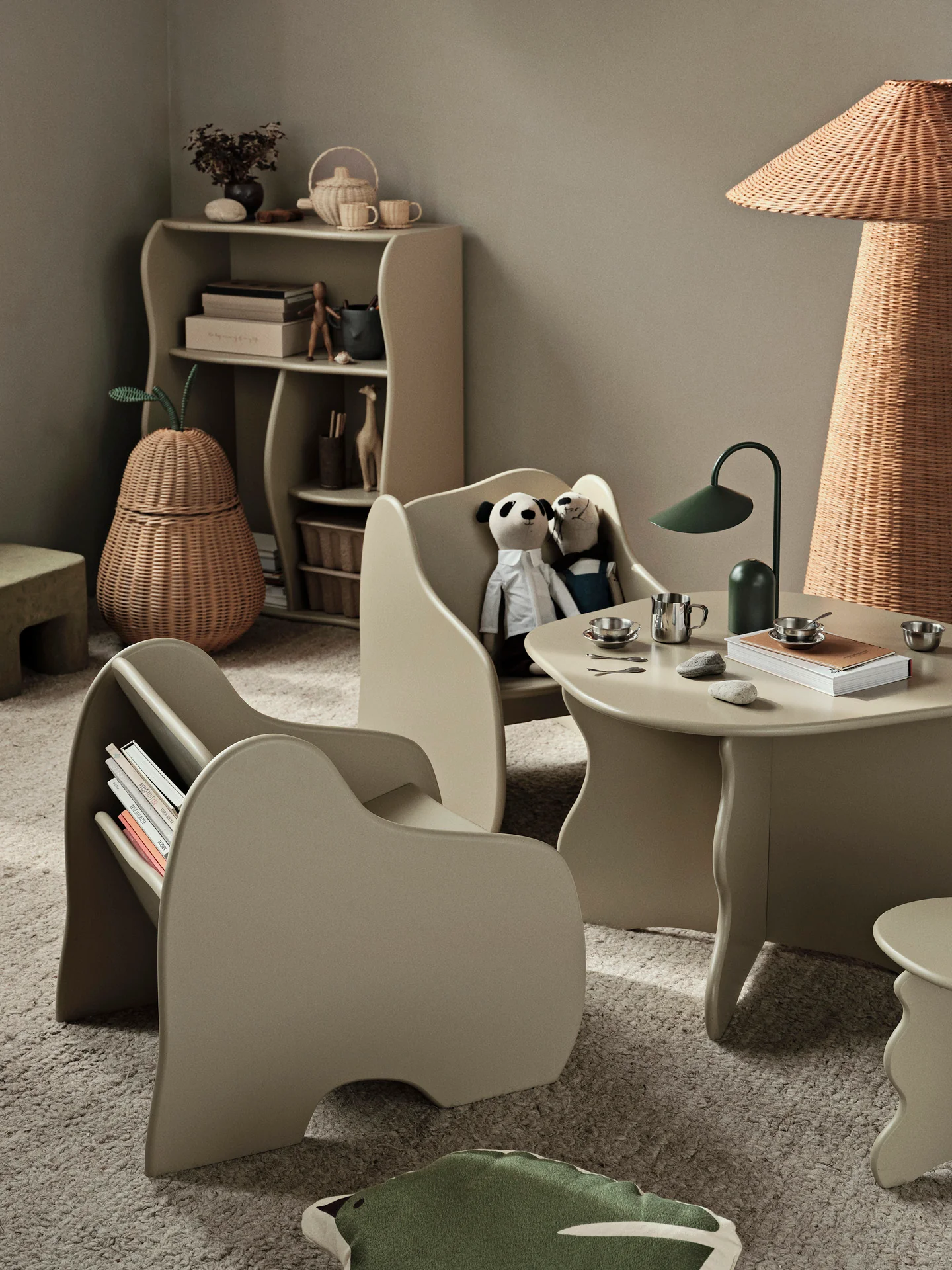 Slope Lounge Chair - Cashmere - Image 3