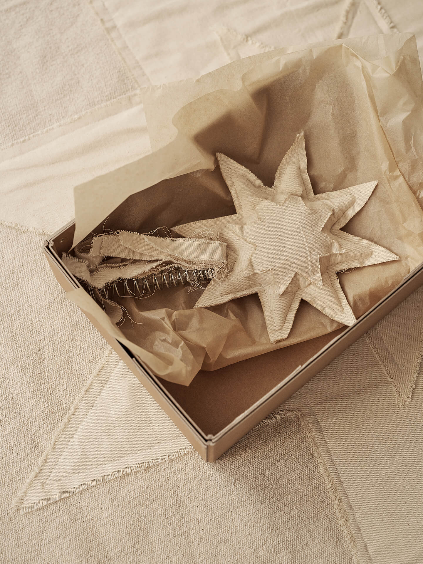 Vela Star Treetopper - Natural - Image 2