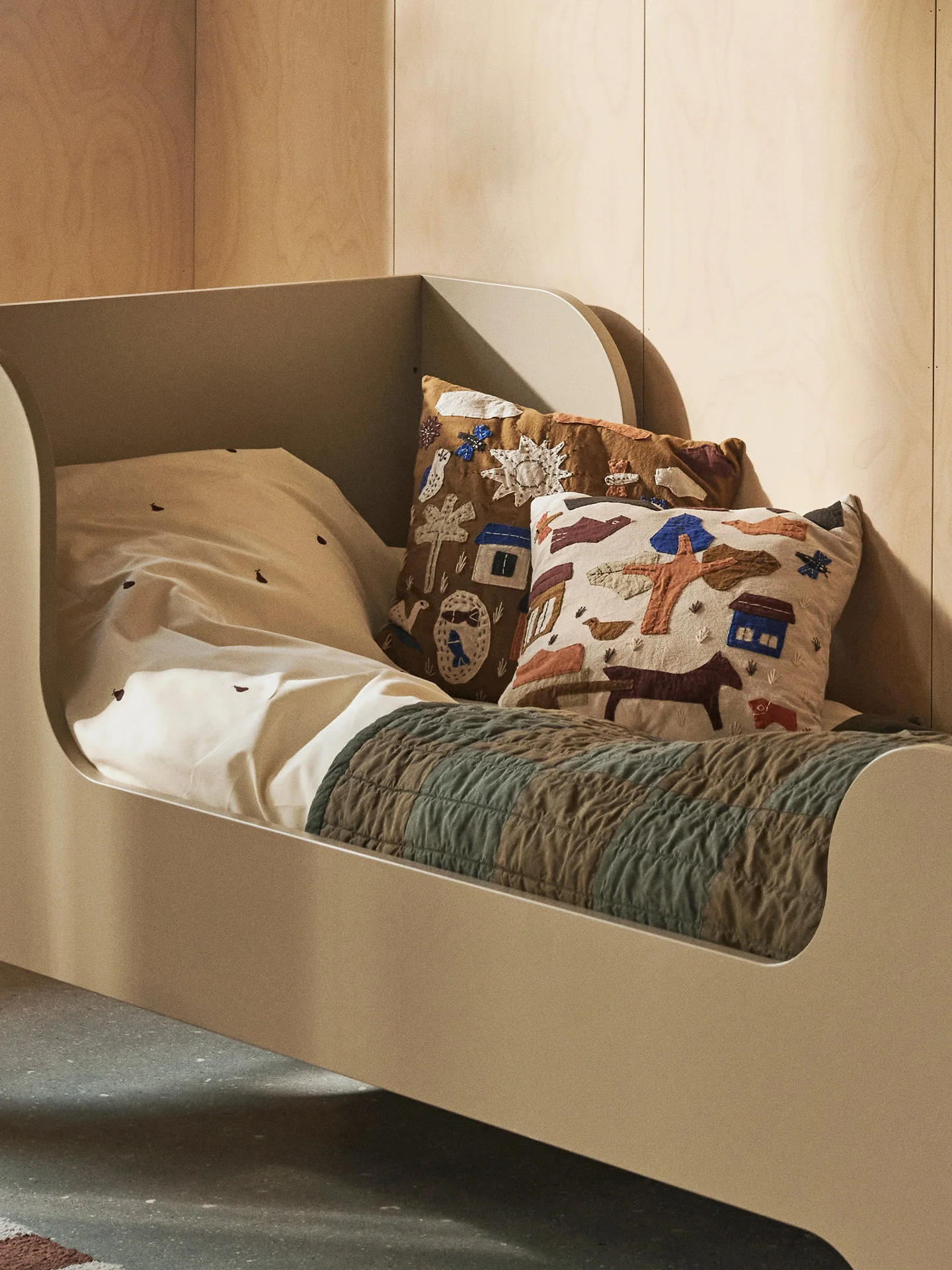 Village Cushion - Off-white - Image 3