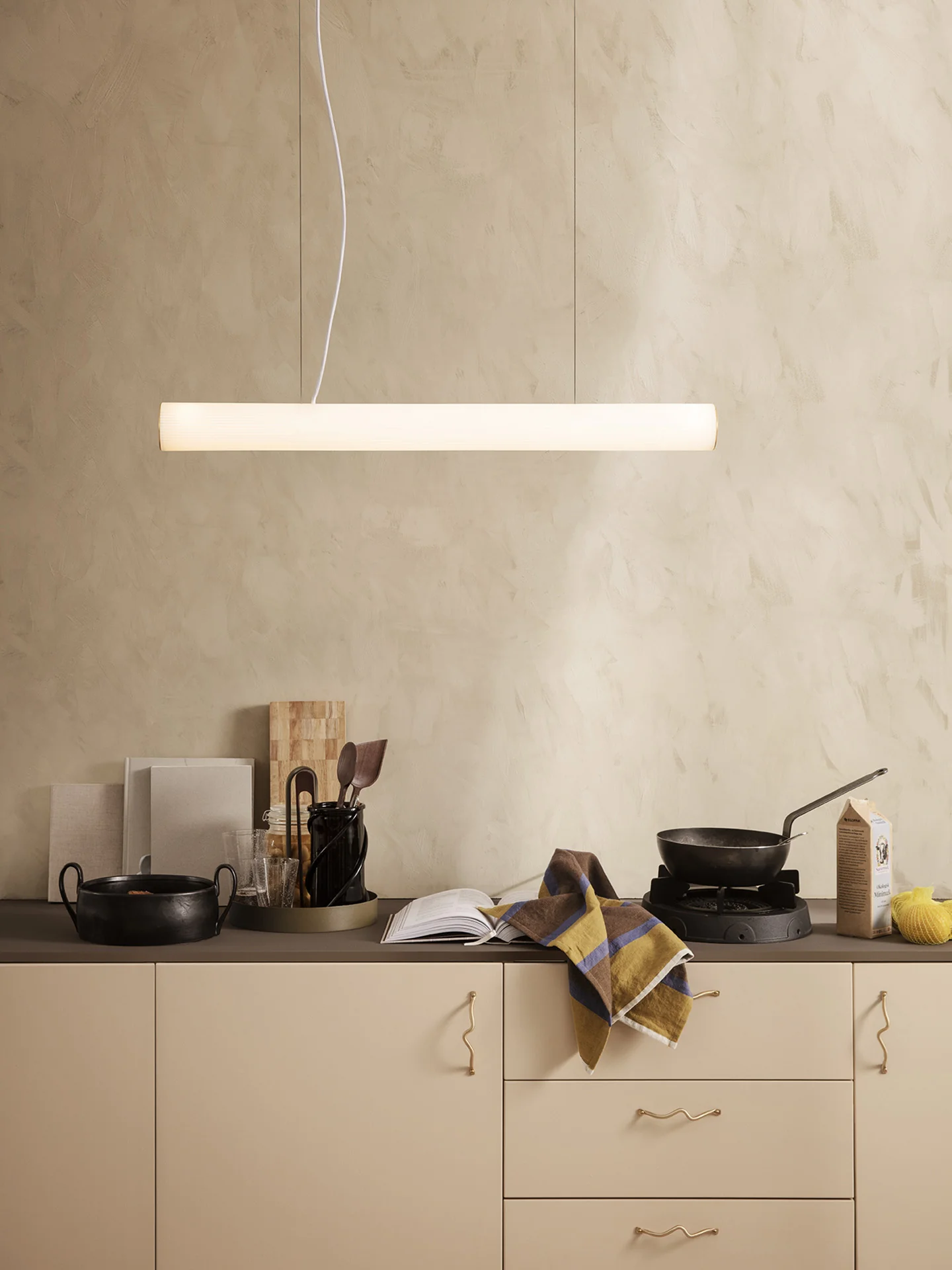 Vuelta Pendant 100 - White/Brass - UL - Image 2